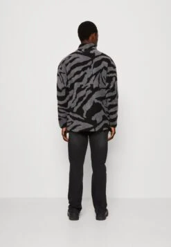 YOURTURN Unisex - Fleecejas - Grey 10 YOURTURN Unisex - Fleecejas - Grey -Yourturn Verkoopwinkel fb0a0ae1914e4939bc76695f0267d638