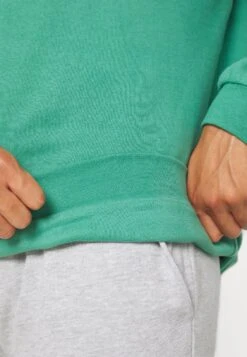 YOURTURN Unisex - Hoodie - Green 18 YOURTURN Unisex - Hoodie - Green -Yourturn Verkoopwinkel fb1d842cb7e848ae9cda8dcc188cd595