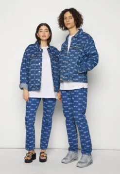 YOURTURN Wincent Weiss Unisex - Spijkerjas - Blue Denim -Yourturn Verkoopwinkel fb8c1e78353d4396b94ed4b713dcf76f