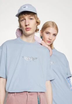 YOURTURN T-Shirt Print - Light Blue -Yourturn Verkoopwinkel fe2b57a42457427c941e972cbdef50de